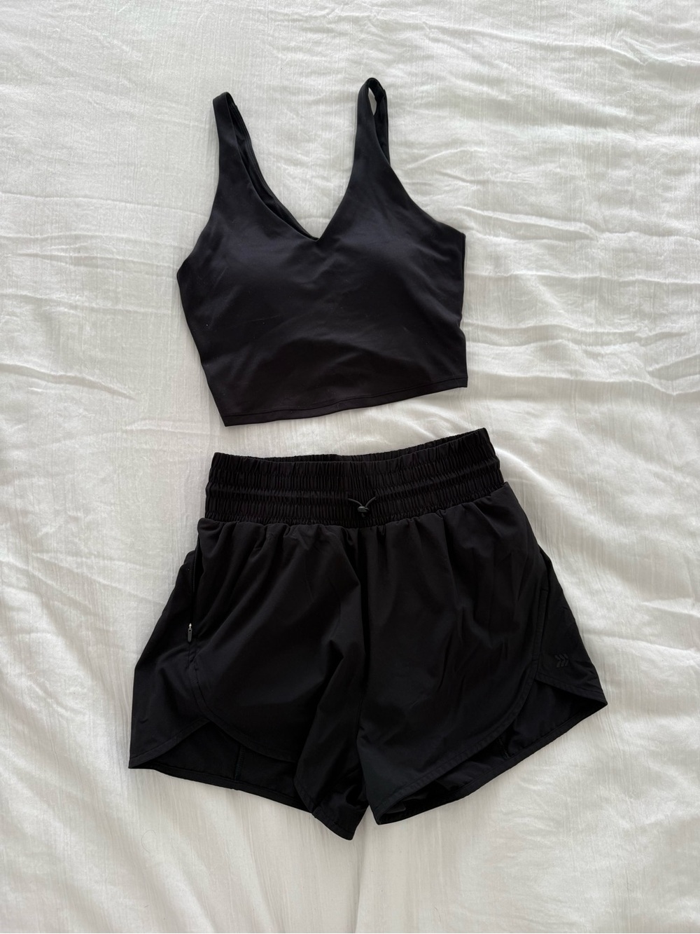 Target All in Motion black set - S tank and XS shorts